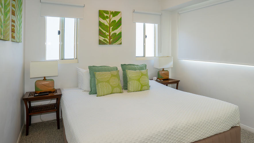 Waters Edge Cairns 5 Star Luxury Apartments 3 bedroom swimout