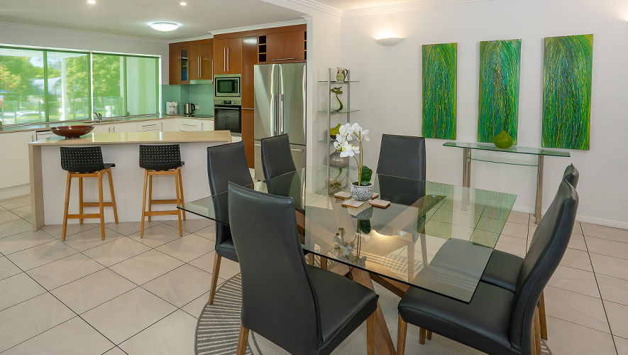 Waters Edge Cairns 5 Star Luxury Apartments 3 bedroom swimout