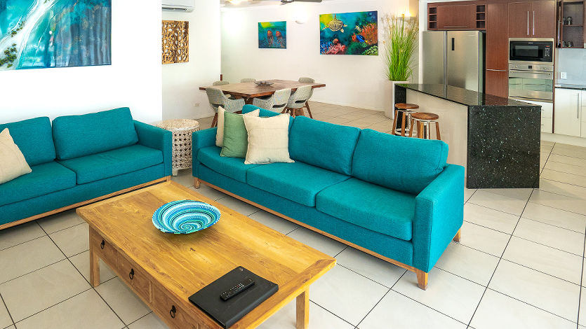 Waters Edge Cairns 5 Star Luxury Apartments 3 bedroom swimout