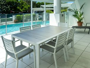 3 Bedroom Swim Out Waters Edge Cairns Luxury Apartment